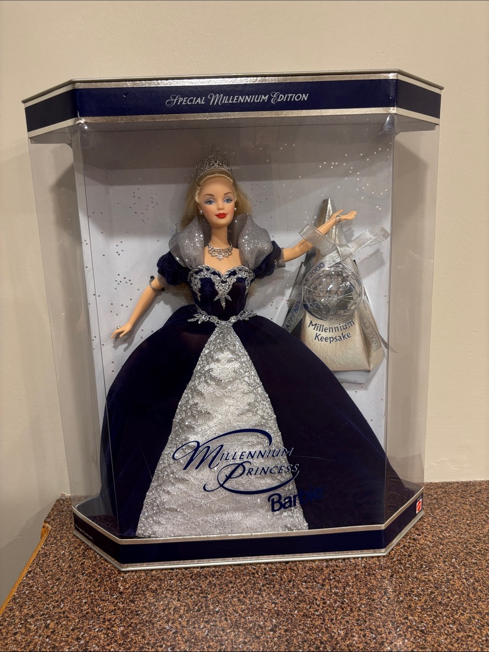 Brand New Mattel Millennium Princess Barbie Doll 2000 NRFB